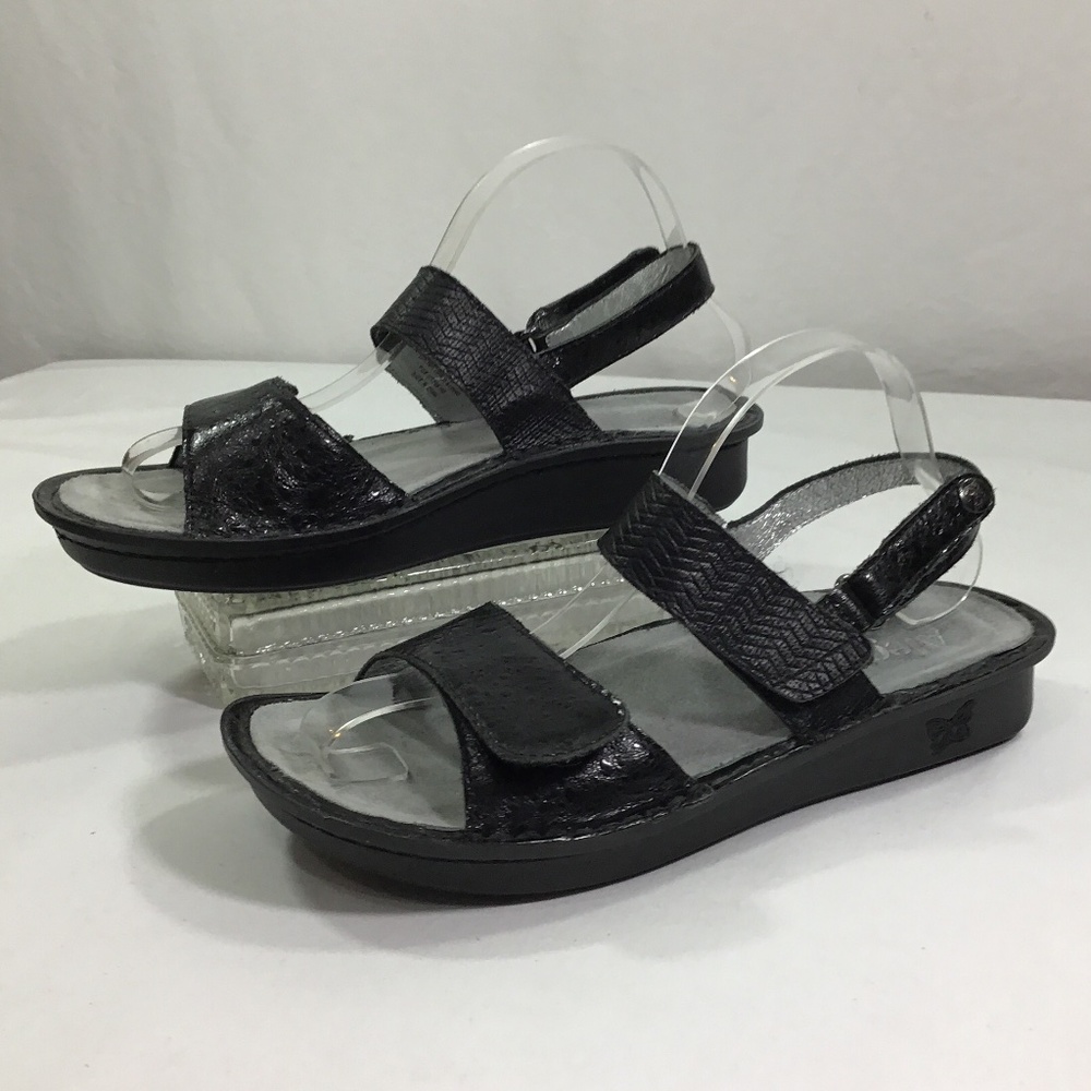 Women's Black Sandals